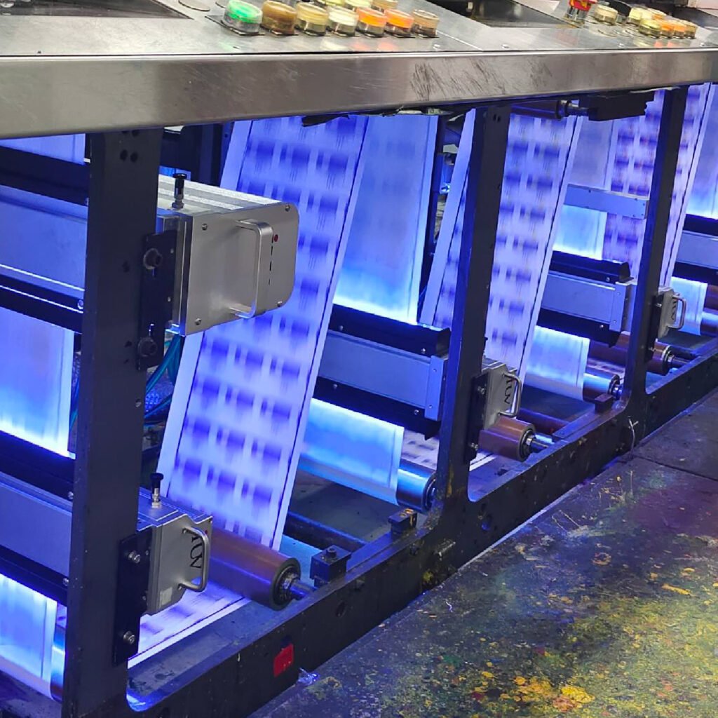 Stampa di etichette resistenti durabilità garantita dai sistemi a LED UV