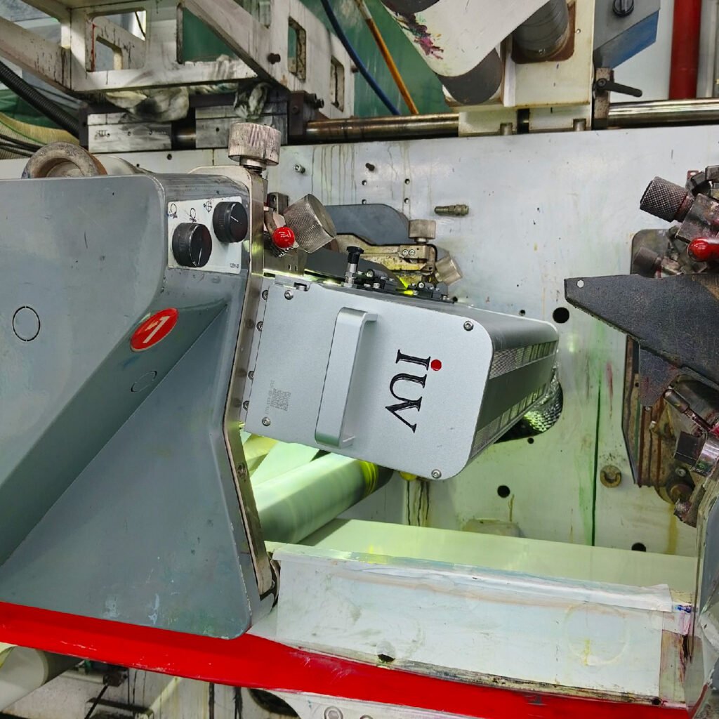 Efficienza energetica e precisione nella stampa grazie ai moderni sistemi di indurimento UV