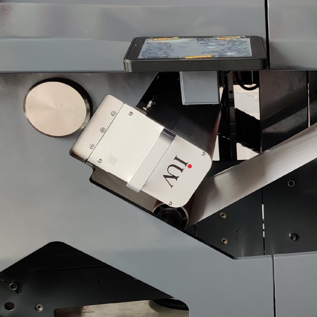 Sistema di polimerizzazione UV come ridurre i costi di produzione e migliorare la qualità