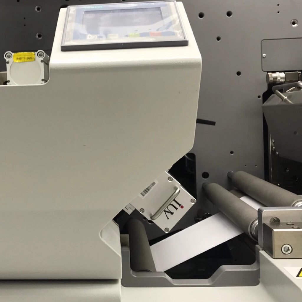 Sistemi di indurimento UV e LED confronto tecnico per la scelta più adatta alla tua linea di stampa