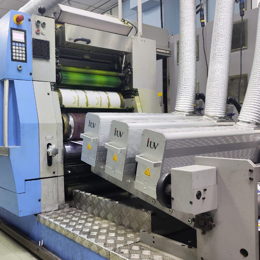 Soluzioni UV per la stampa offset qualità costante e tempi di asciugatura ridotti