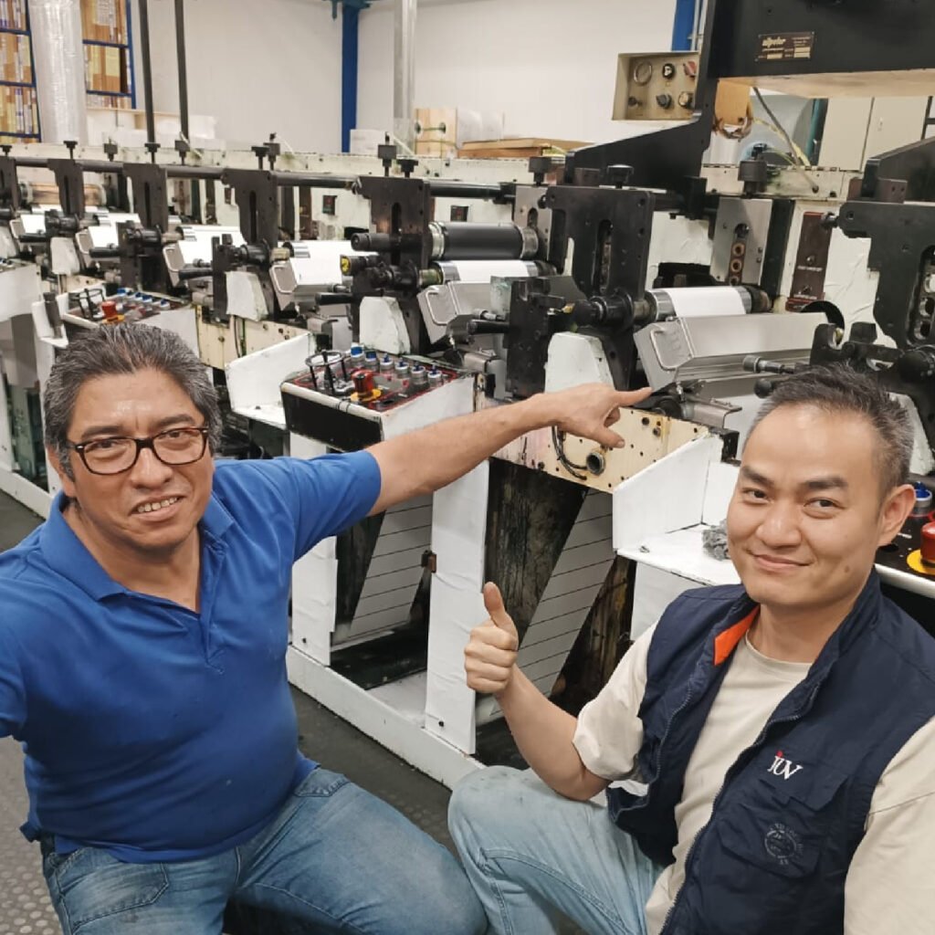 Applicazioni dei Sistemi di polimerizzazione UV a LED nella stampa a banda stretta