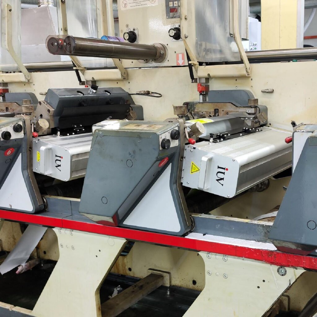 Come i Sistemi UV a LED migliorano la qualità e la durata delle etichette stampate