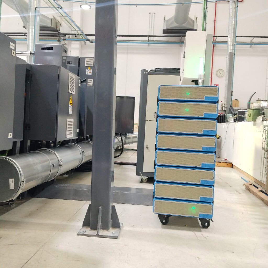 Stampa digitale a banda stretta come ottenere etichette ad alta risoluzione con sistemi UV LED