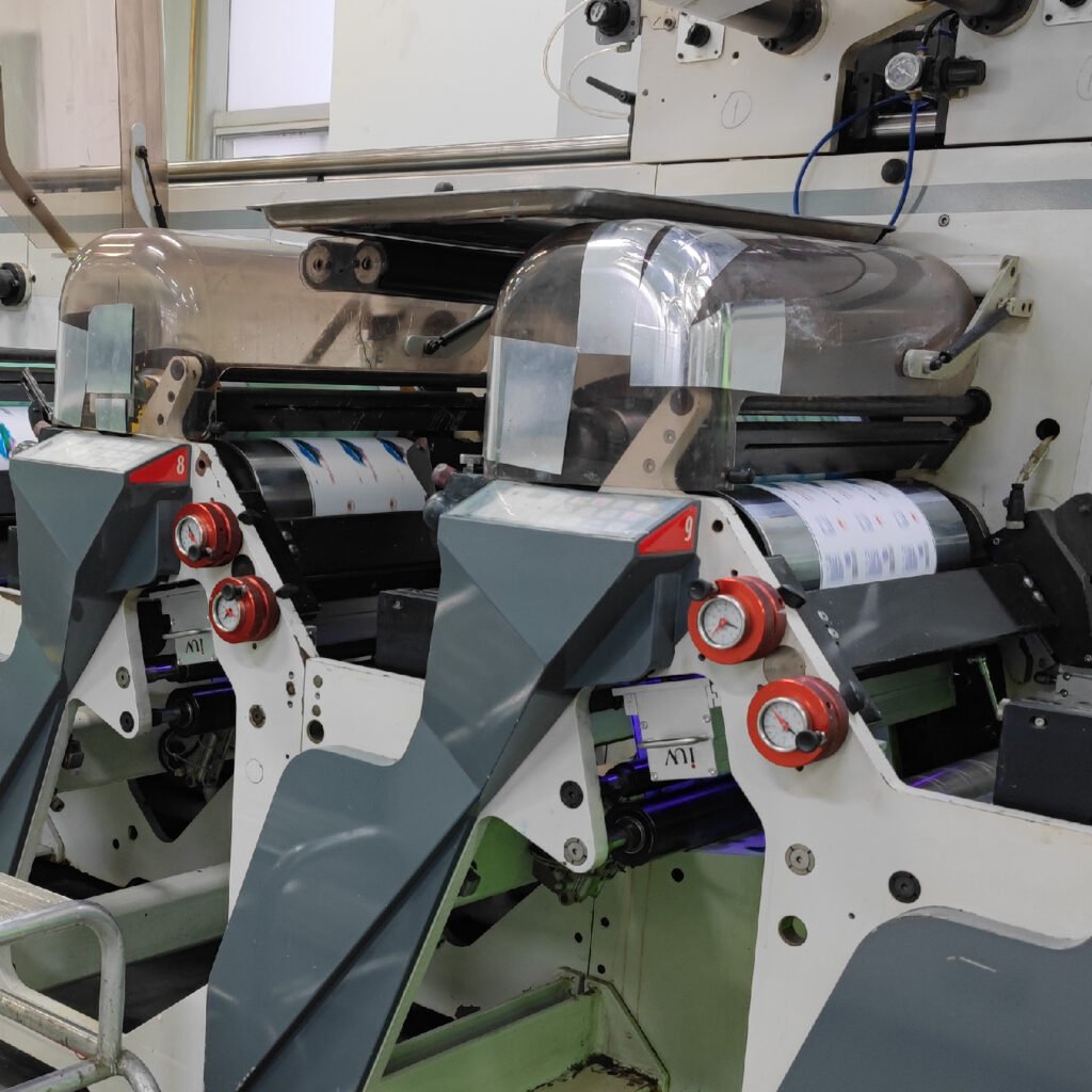 Stampa industriale sostenibile i benefici dei sistemi di indurimento UV per lambiente