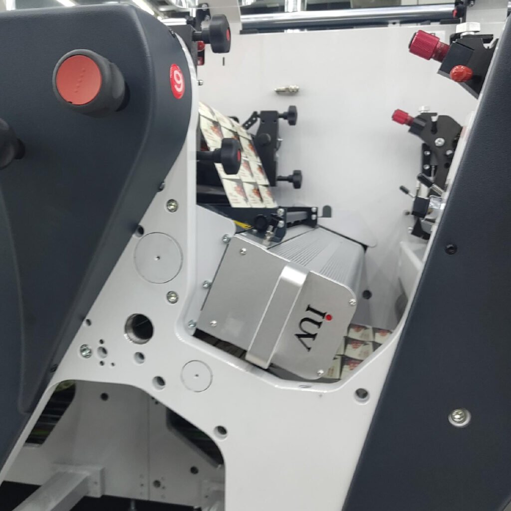 System utwardzania UV innovazione per la stampa ecologica e a basso impatto ambientale