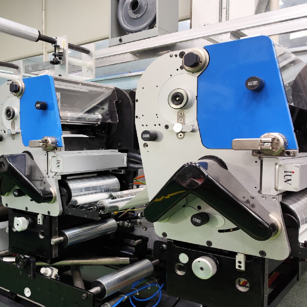 Come evitare problemi di adesione dell’inchiostro nella stampa etichette con UV LED