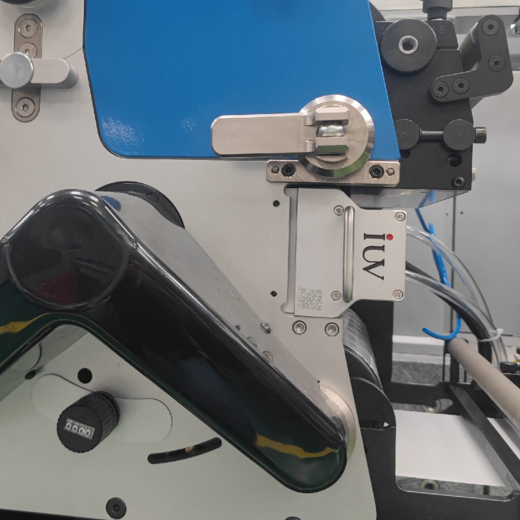 Perché le tipografie scelgono sistemi LED UV per le linee flessografiche narrow-web