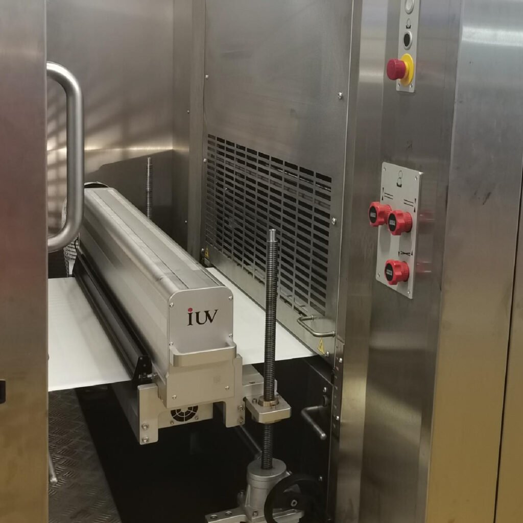 Solution de polymérisation UV LED performances accrues pour les applications de vernis et d’encres haute densité