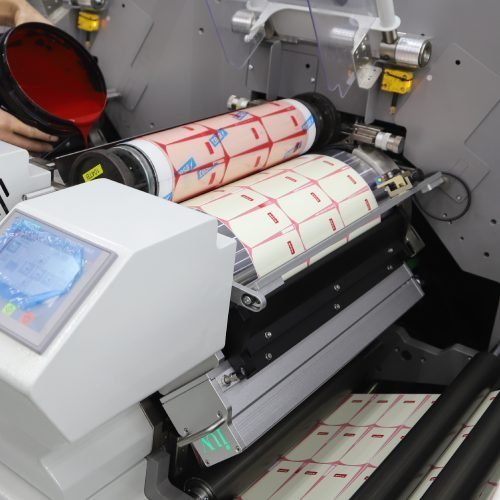 Retrofit del sistema UV LED nella stampa flessografica ottimizzazione dell’efficienza di polimerizzazione UV