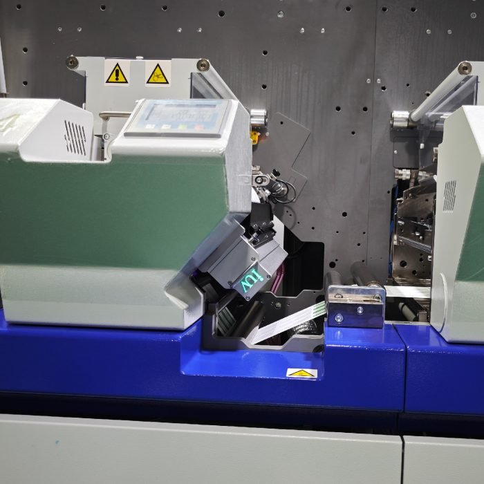 Come la tecnologia LED migliora la stabilità cromatica nella stampa UV