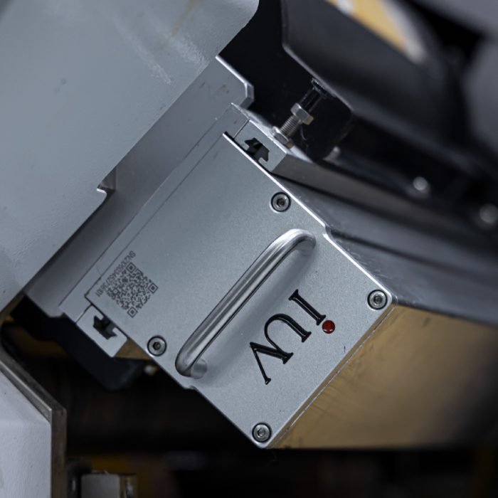 Efficienza e precisione nella stampa moderna con i sistemi di indurimento UV