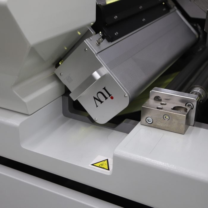 Efficienza energetica e precisione con i Sistemi di polimerizzazione UV a LED per la stampa flessografica