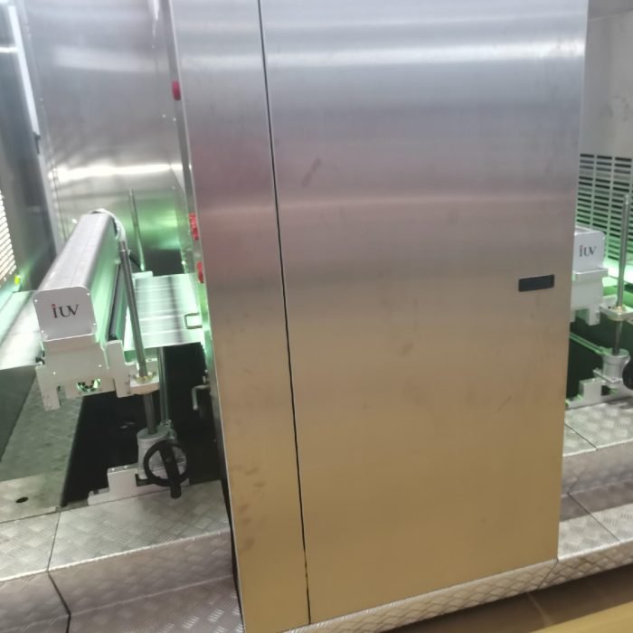 Etichette premium ad alta definizione vantaggi della stampa flessografica UV ad alta velocità