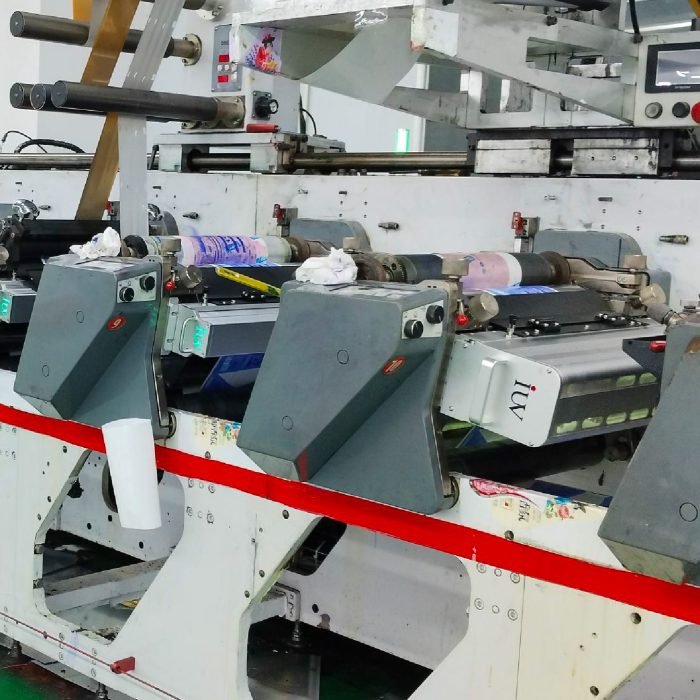 Polimerizzazione UV a LED tempi di asciugatura rapidi e qualità cromatica superiore