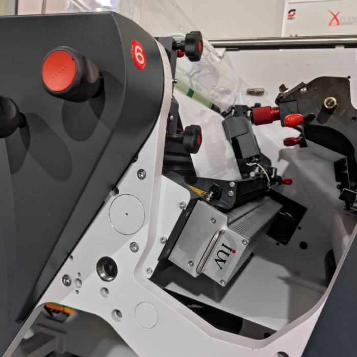 Sistemi di polimerizzazione UV a LED precisione e velocità per la stampa a banda stretta