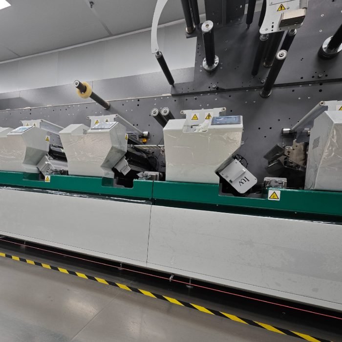 Soluzioni UV per la stampa flessografica produttività e sostenibilità ambientale